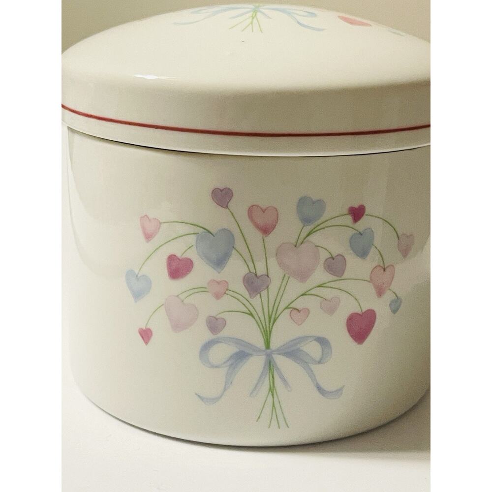 Vintage FTDA Vanity Jar Bouquet Of Hearts Porcelain Trinket Canister With Lid